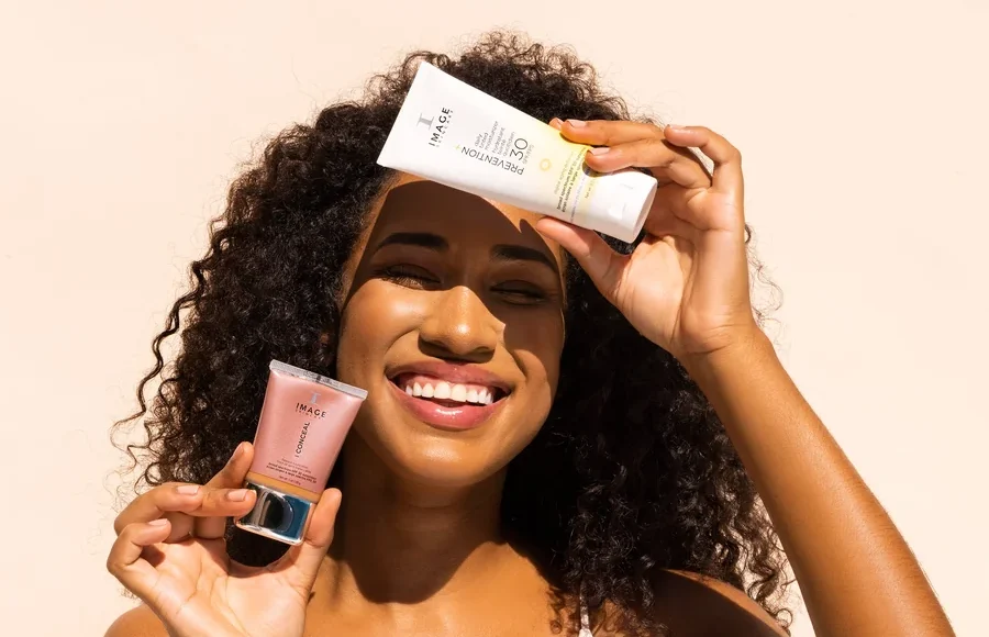 Tinted Moisturizer vs Foundation