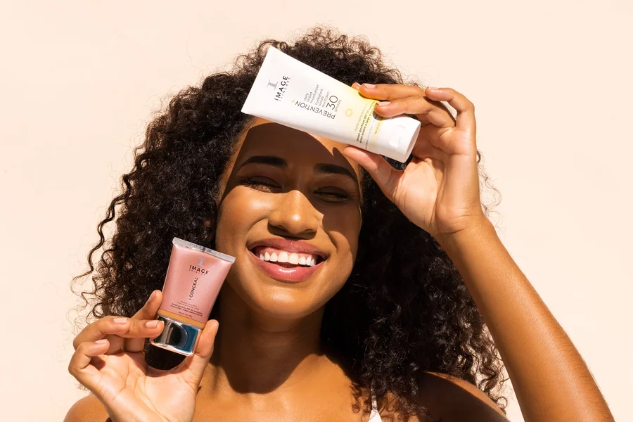 Tinted Moisturizer vs Foundation